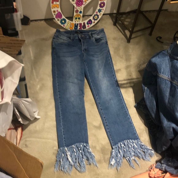 Vintage Forever 21 groovy hippie jeans with “rag detail” on the bottom. M. - Picture 2 of 5